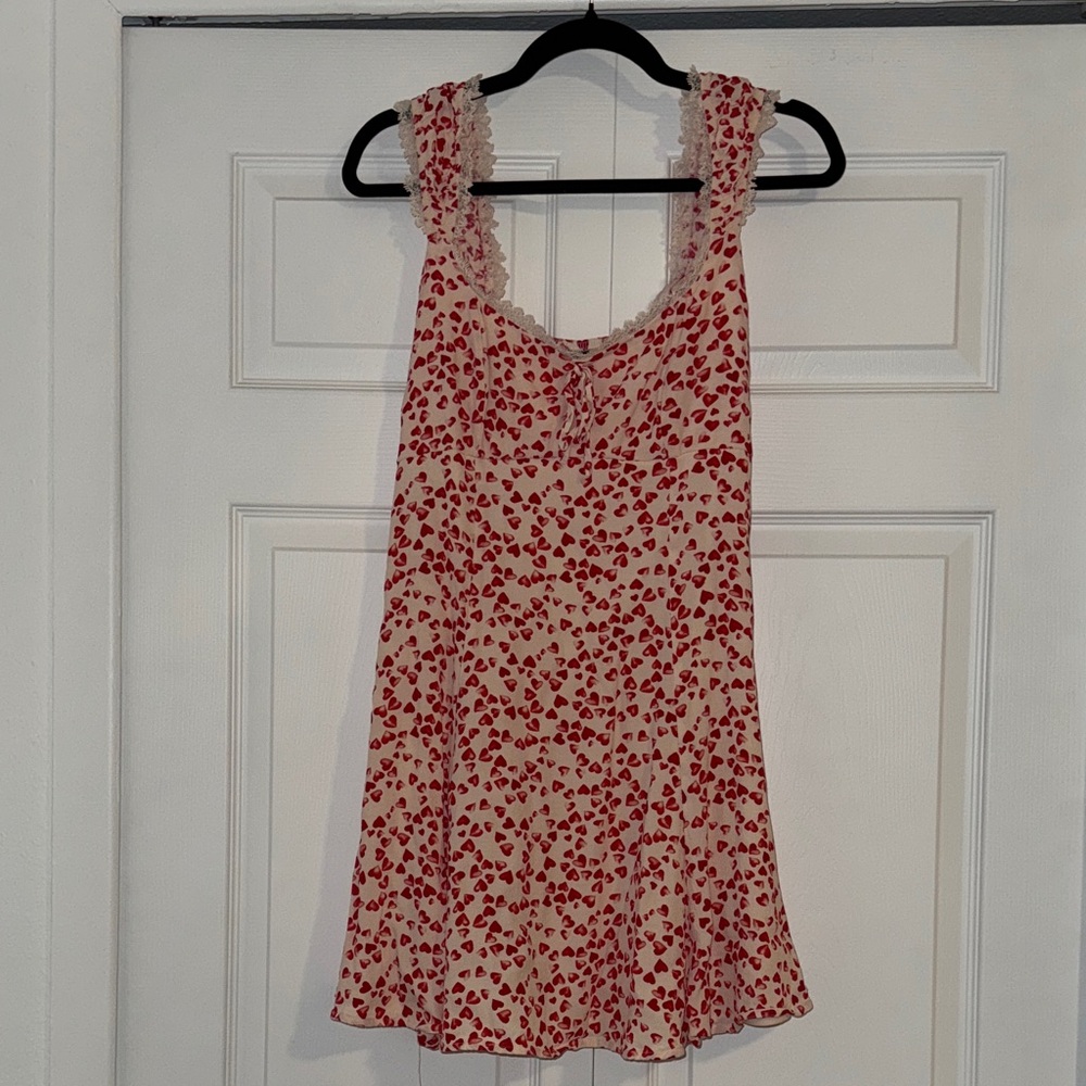 Red Heart Print Sleeveless Mini Dress (L)